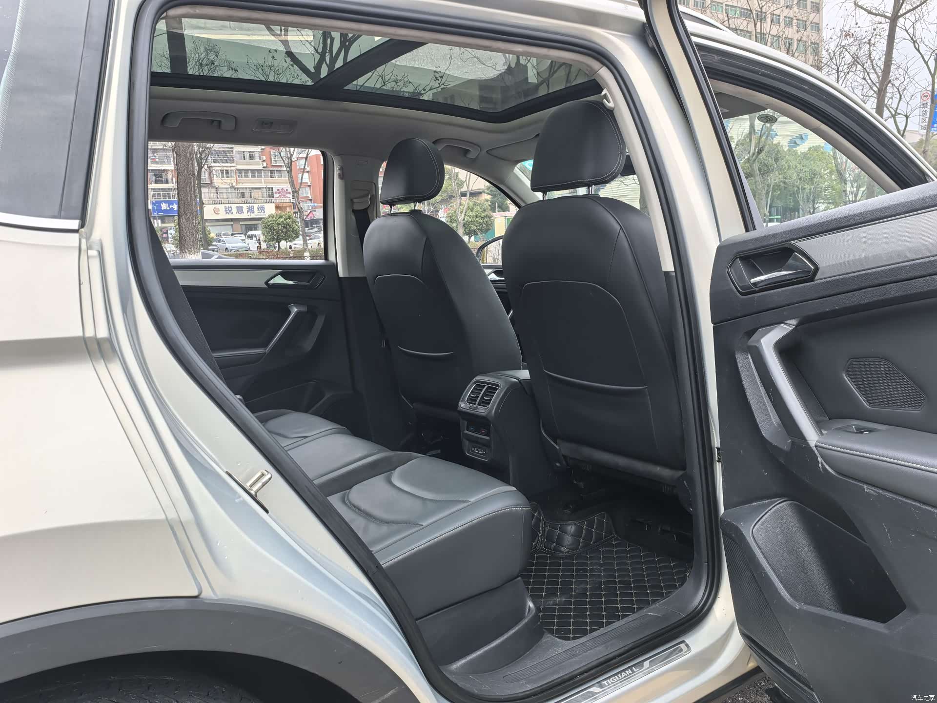 Volkswagen Tiguan L, 2020 7