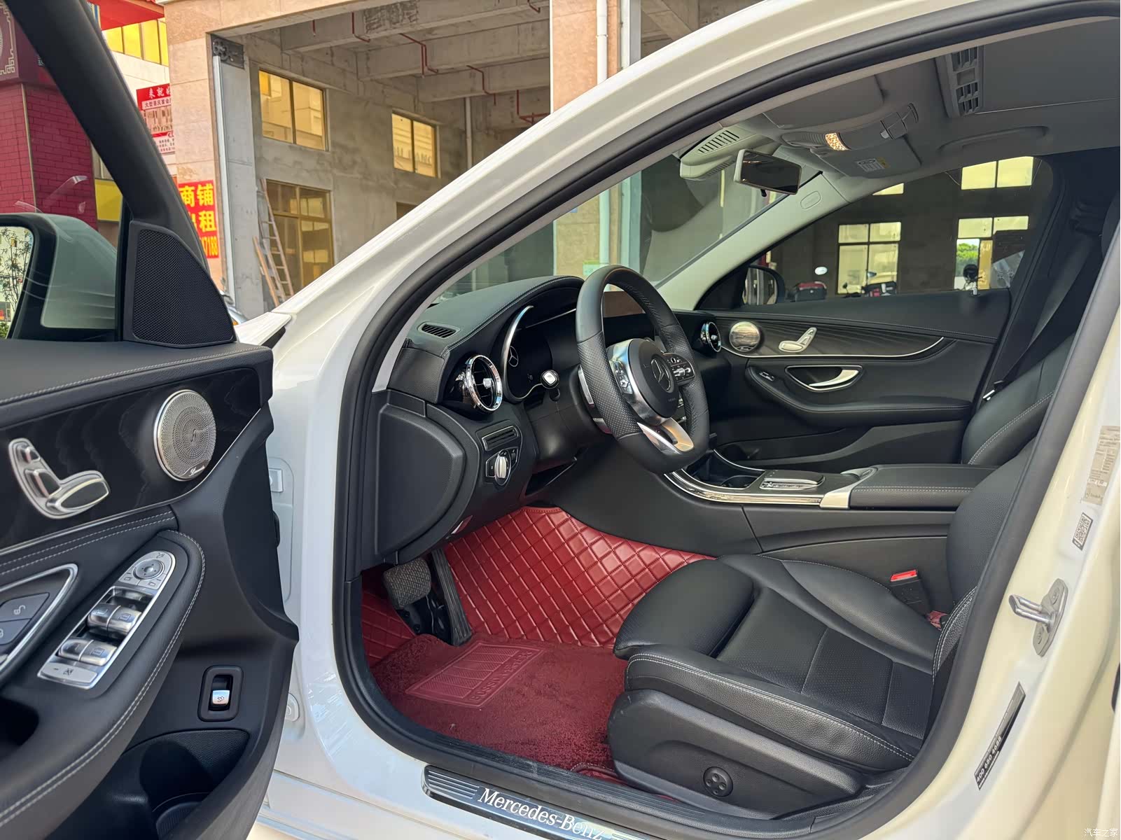 Mercedes-Benz C-Class, 2020 4