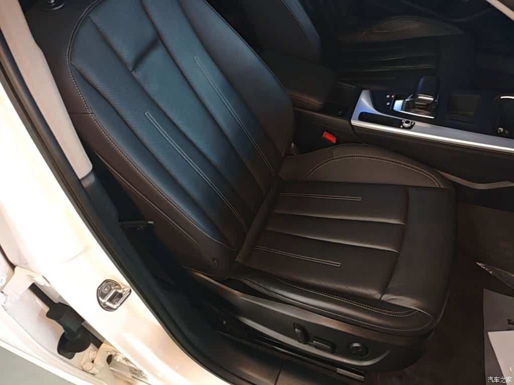 Audi A4L, 2021 25
