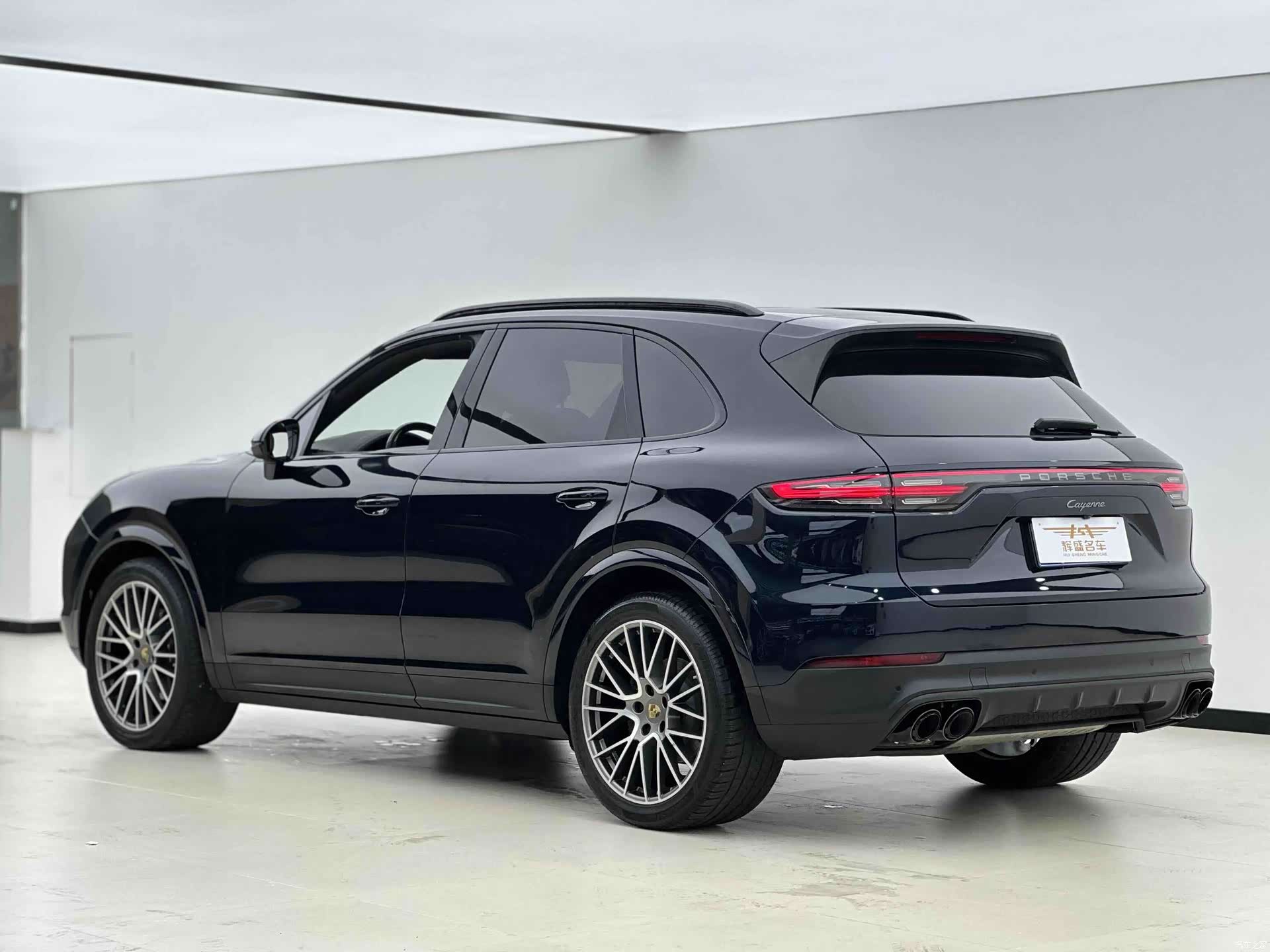 Porsche Cayenne, 2023 10