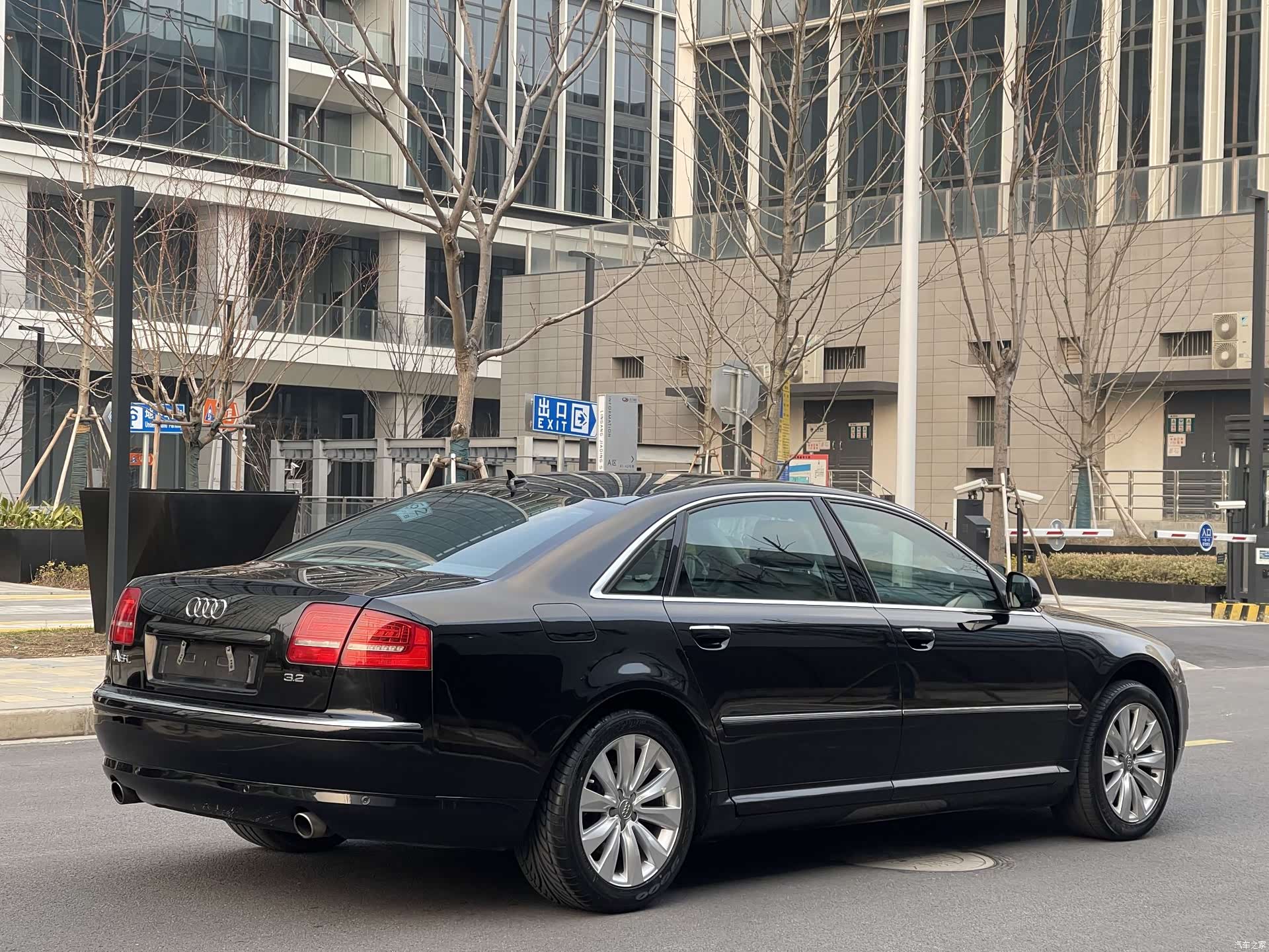 Audi A8L, 2009 4
