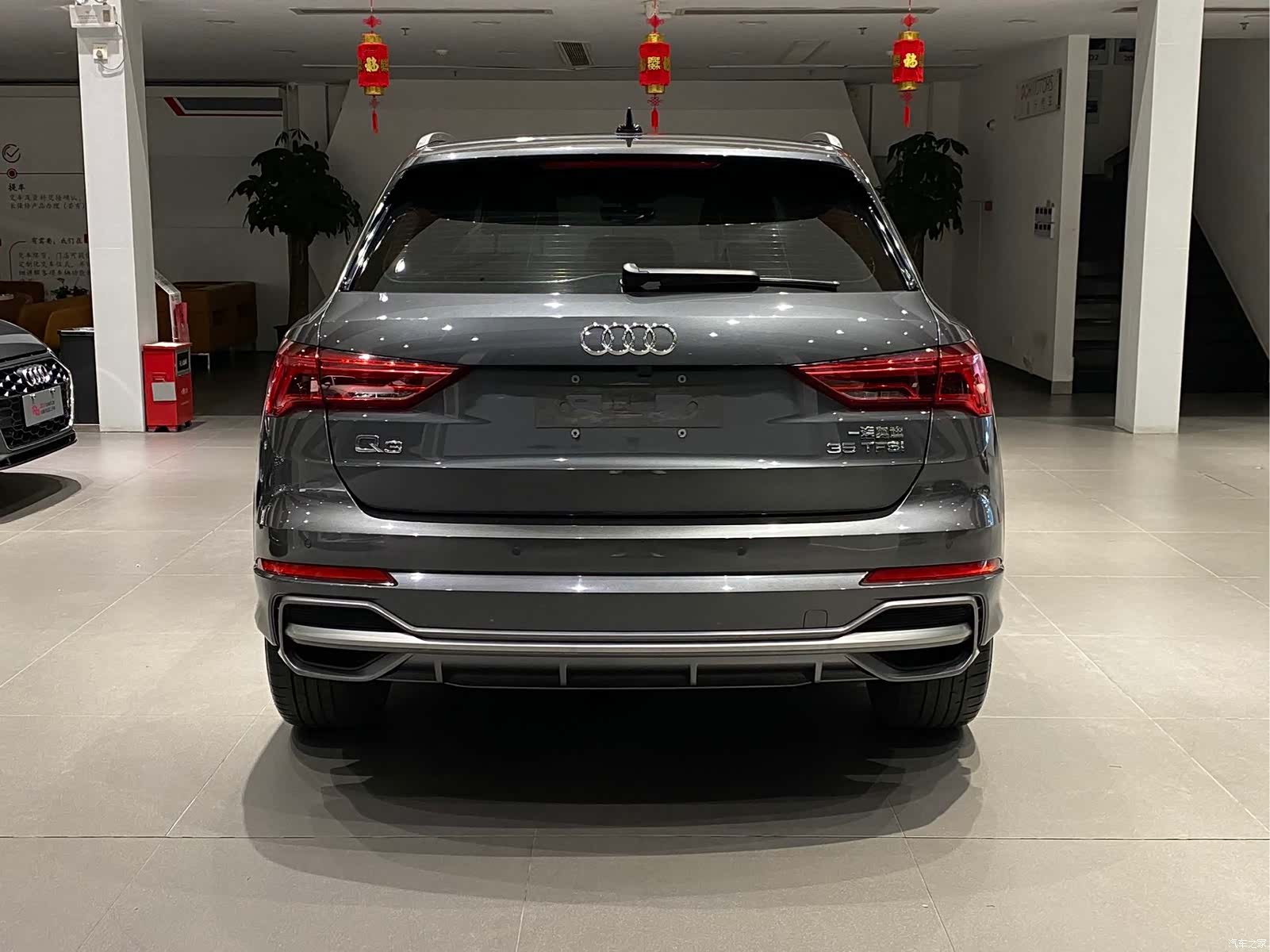 Audi Q3, 2022 все фото