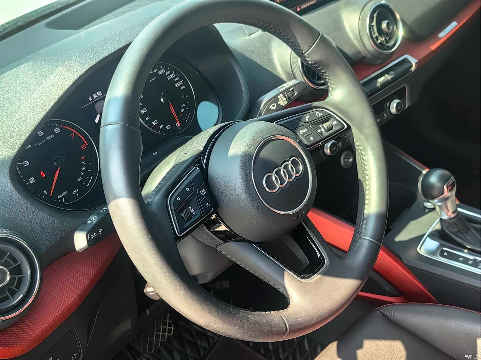 Audi Q2L, 2020 6