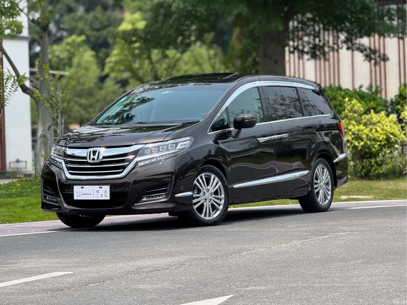 Honda Elysion, 2017 1