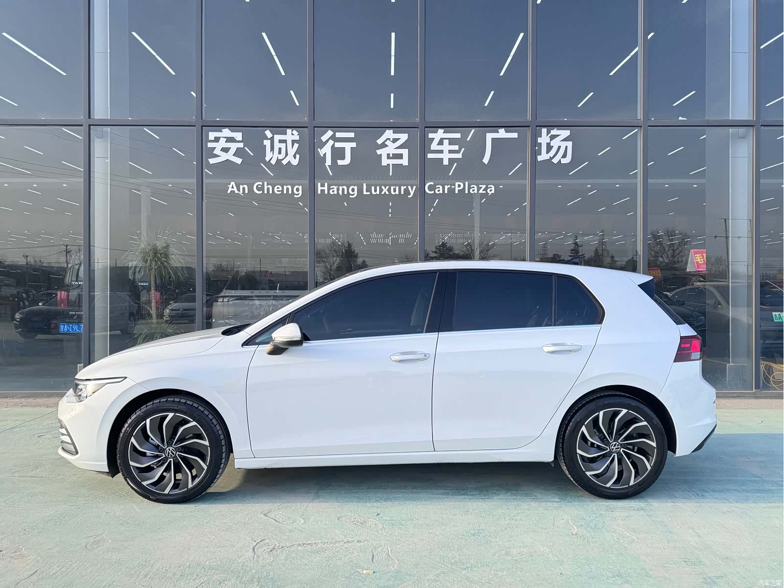 Volkswagen Golf, 2024 7