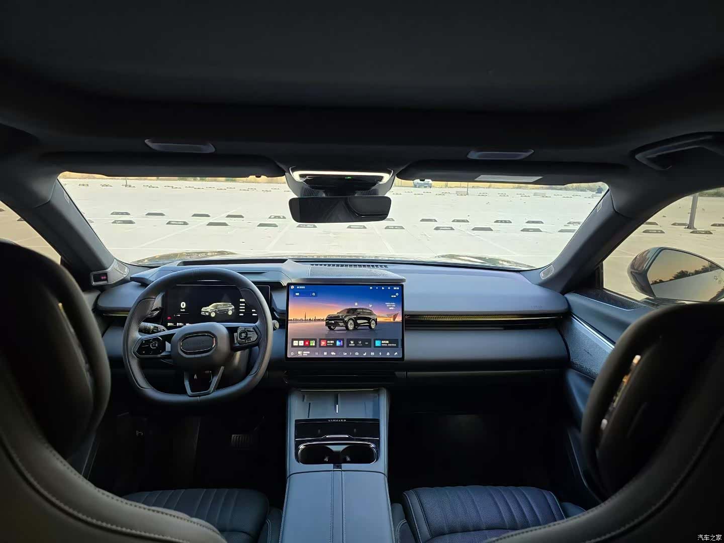 Lynk & Co 02, 2025 все фото