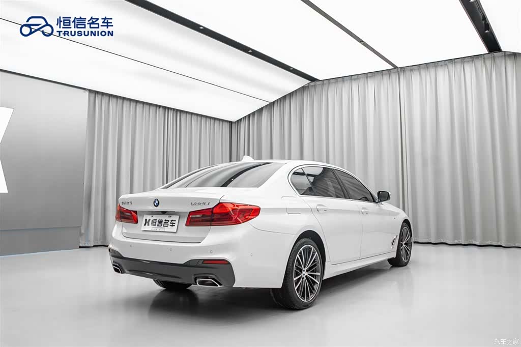BMW 5 Series, 2020 все фото