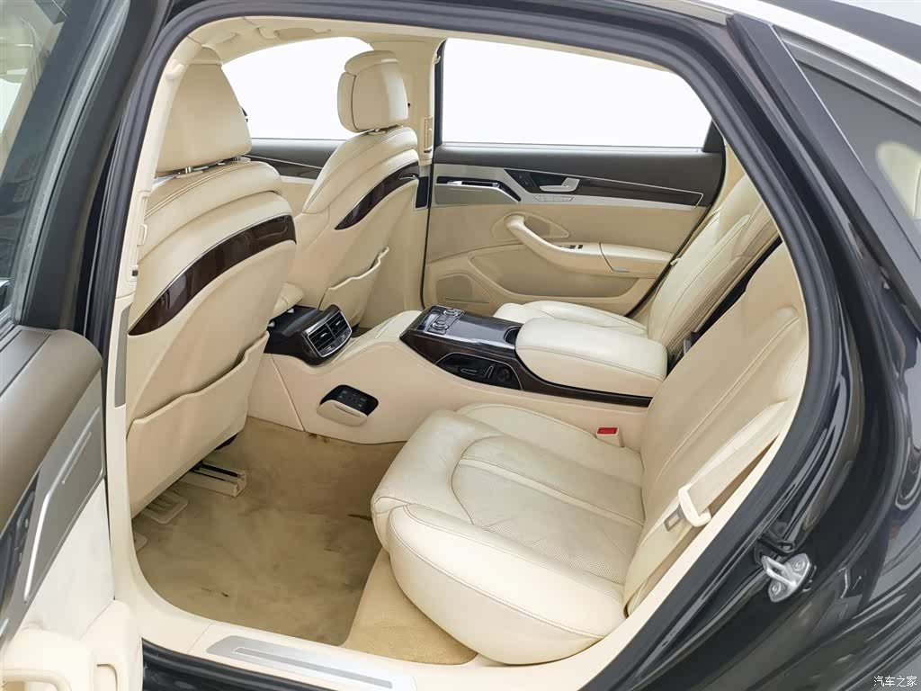Audi A8L, 2012 15