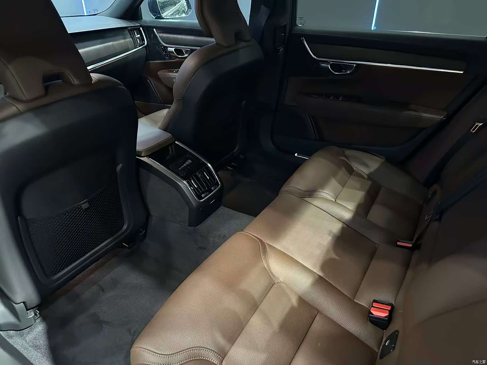 Volvo S90, 2023 10