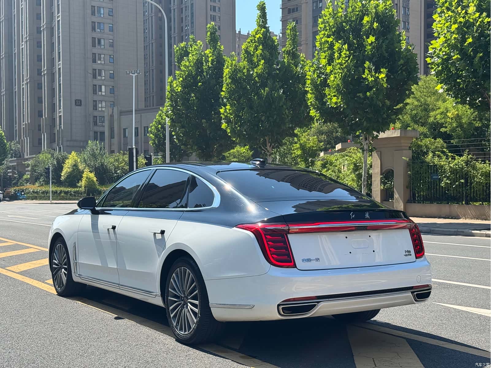 Hongqi H9, 2023 13