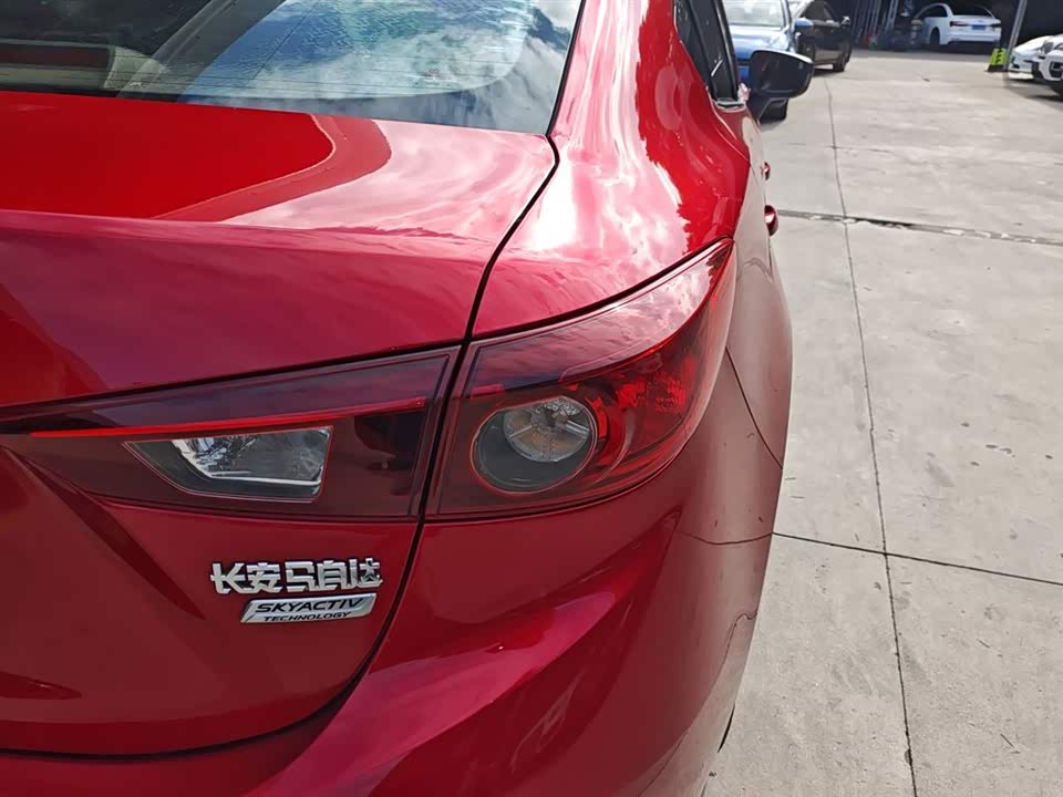 Mazda 3 Angkesaila