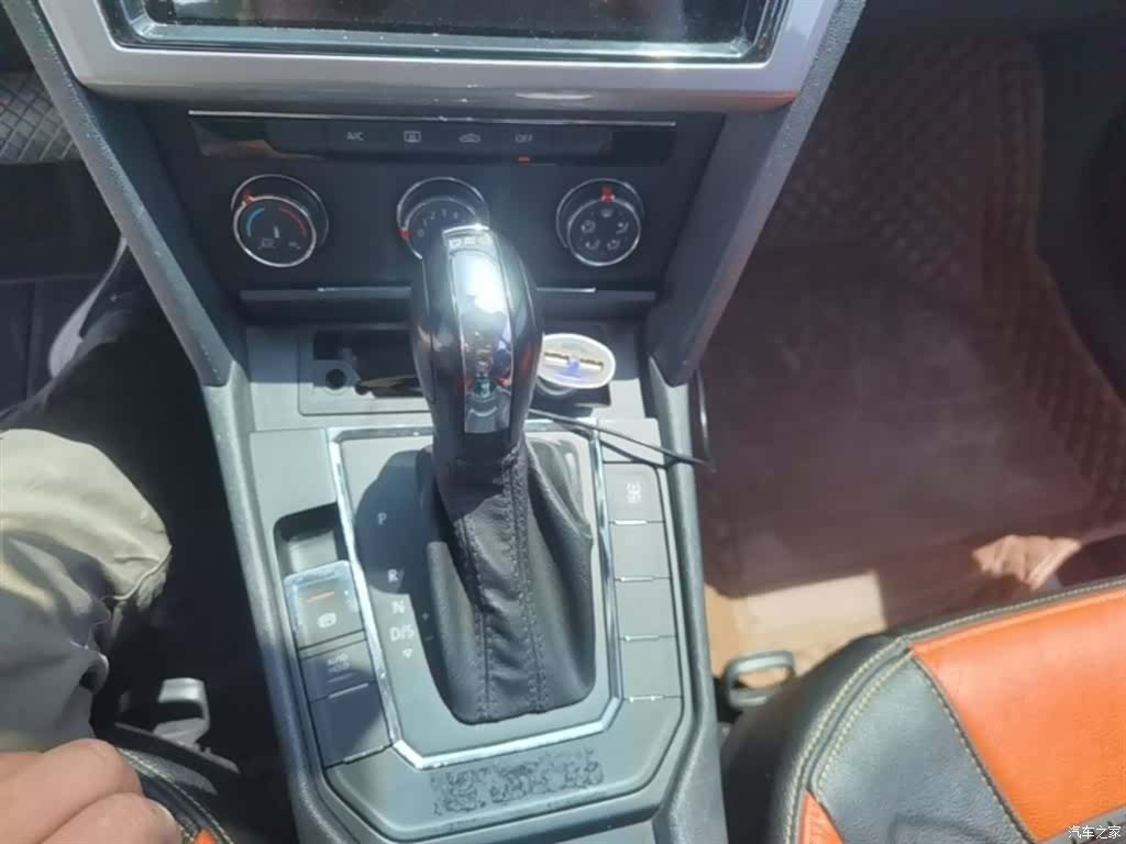 Volkswagen Lamando, 2016 14