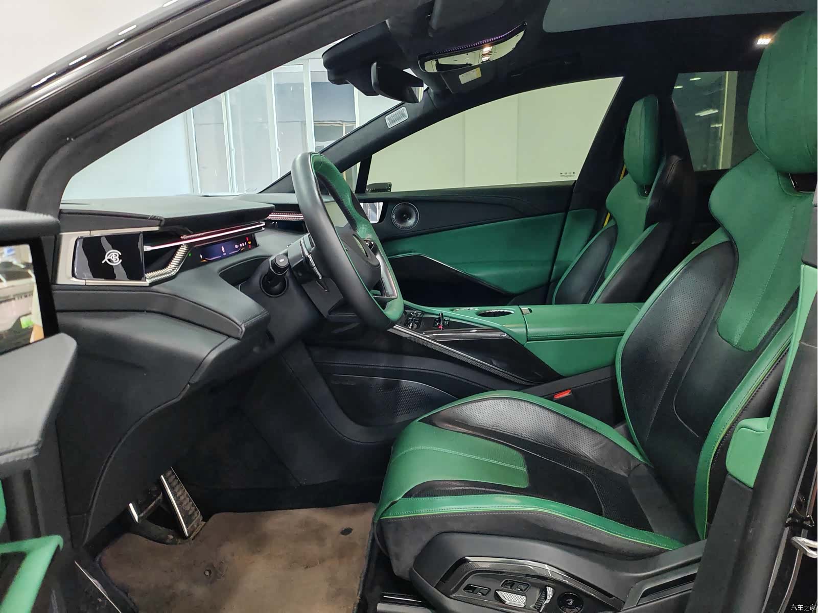 Lotus ELETRE, 2023 4