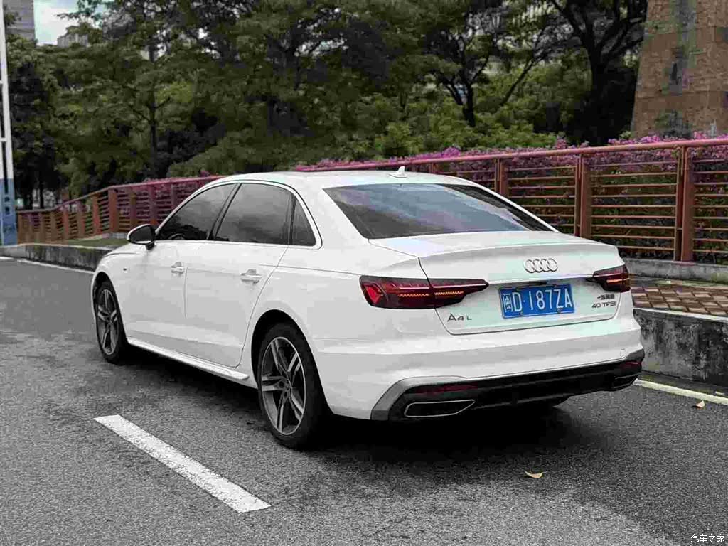 Audi A4L, 2023 3