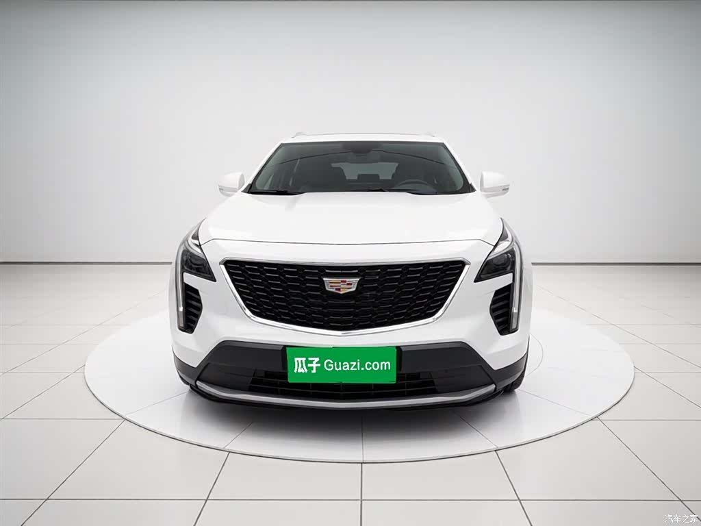 Cadillac XT4, 2022 2