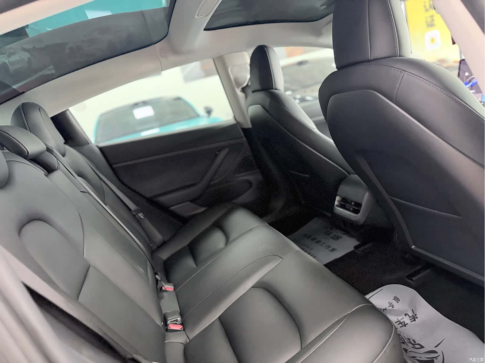 Tesla Model 3, 2021 11