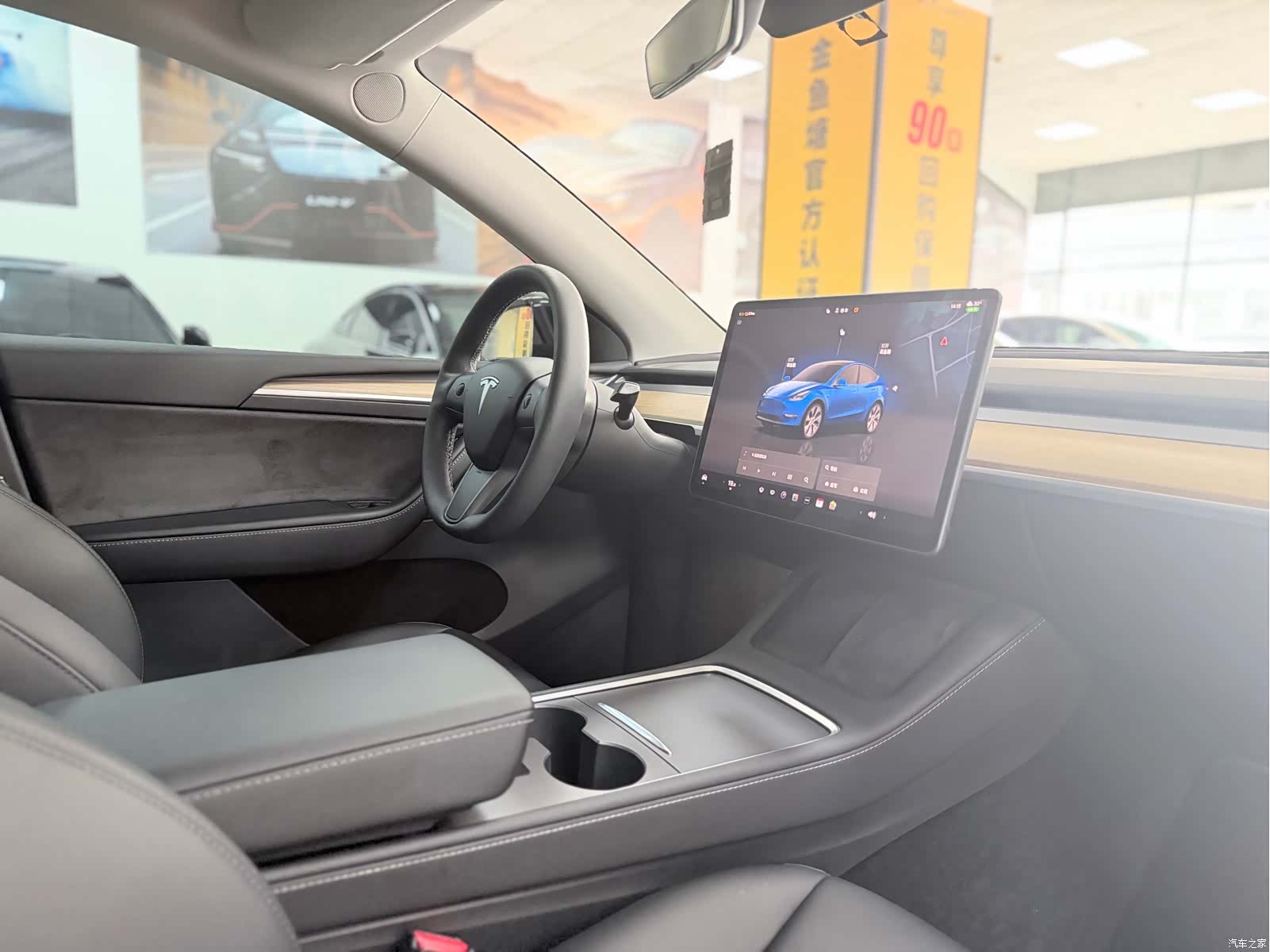Tesla Model Y, 2022 13