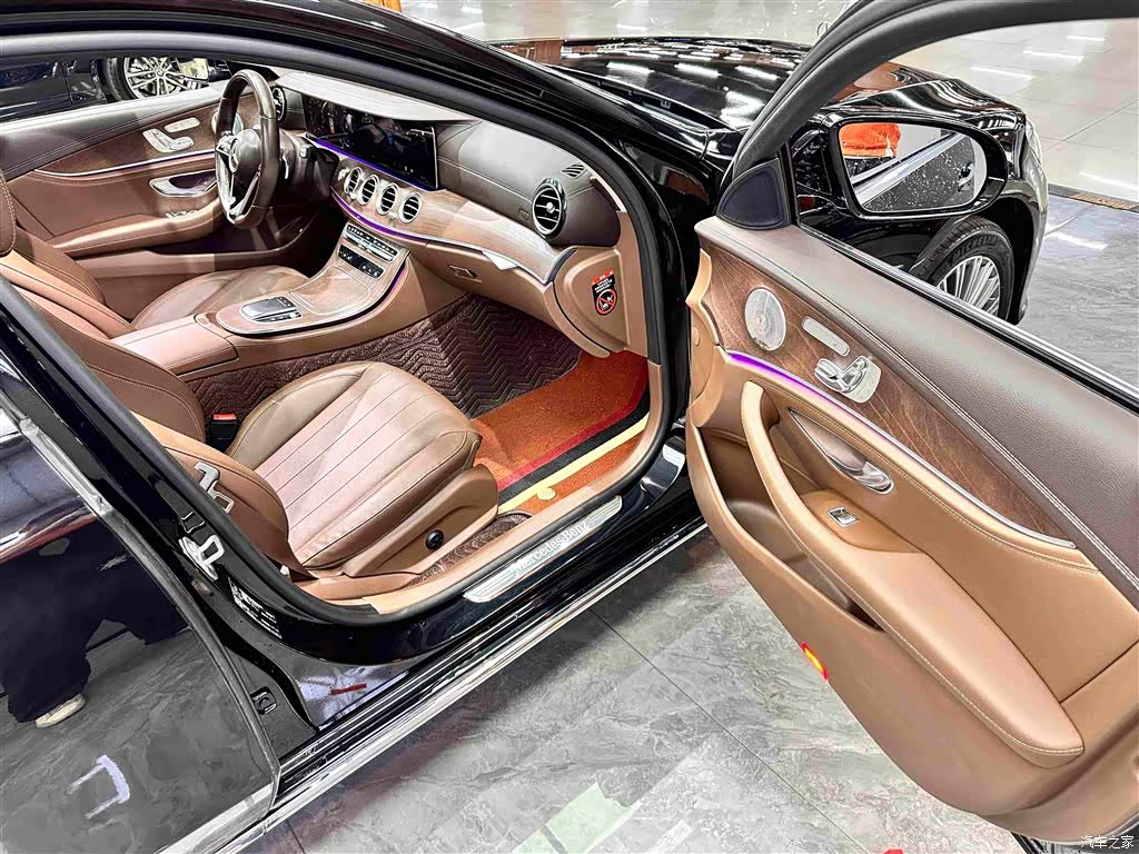Mercedes-Benz E-Class, 2022 22