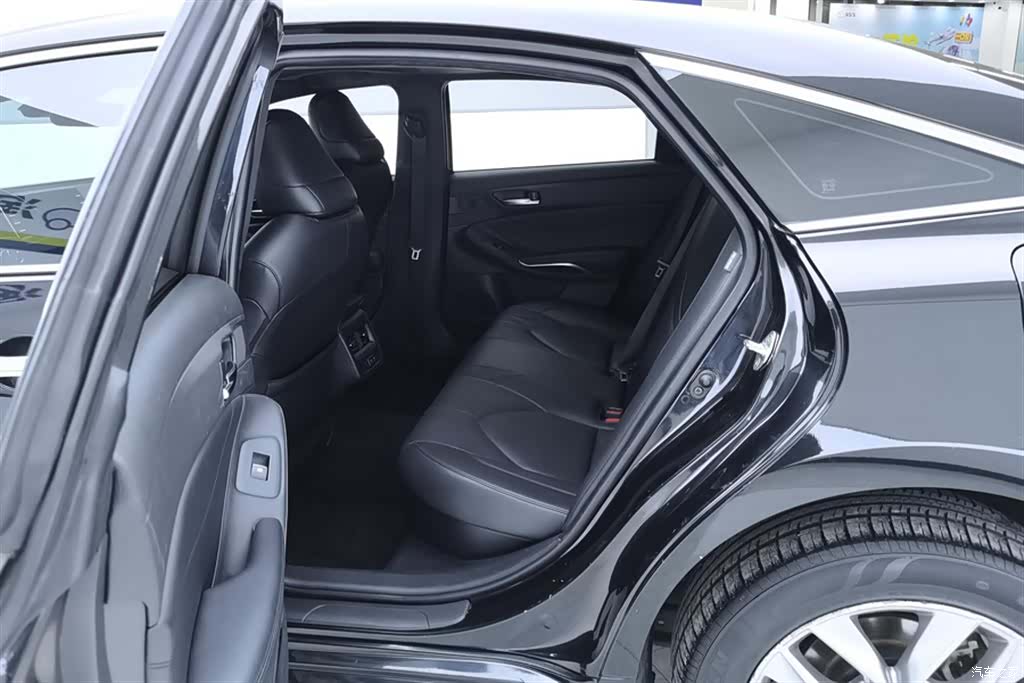 Toyota Avalon, 2021 11