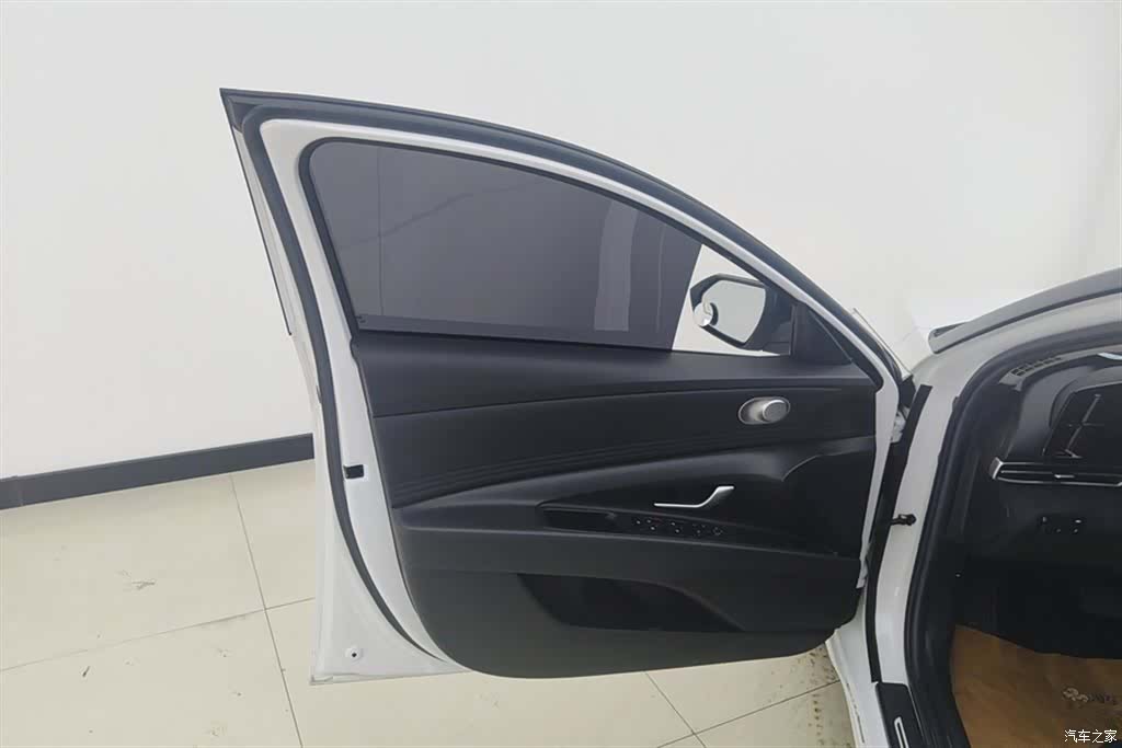Hyundai Elantra, 2021 7