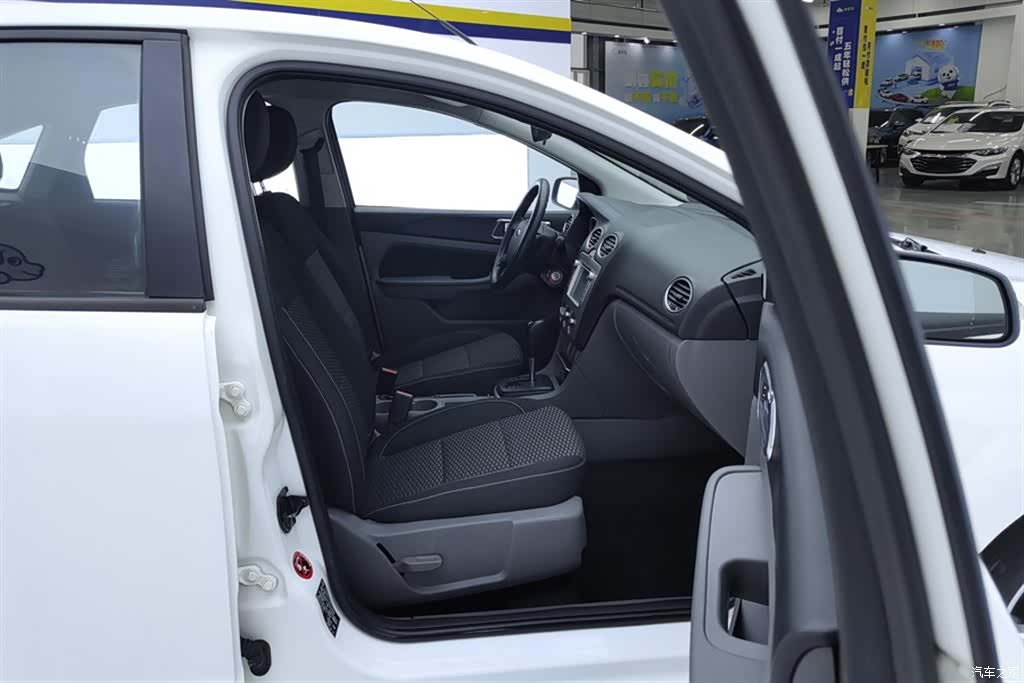 Ford Focus, 2013 8