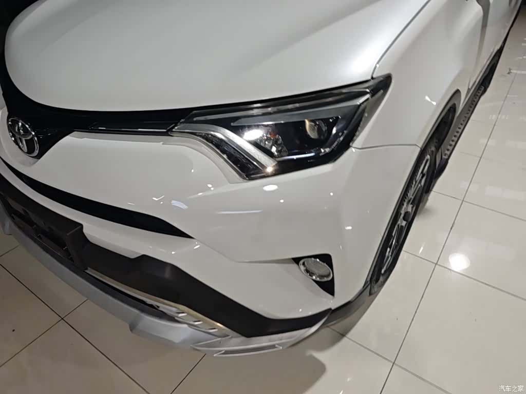 Toyota RAV4, 2017 24