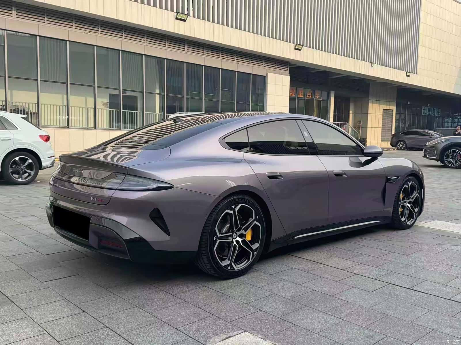 Xiaomi SU7, 2025 12