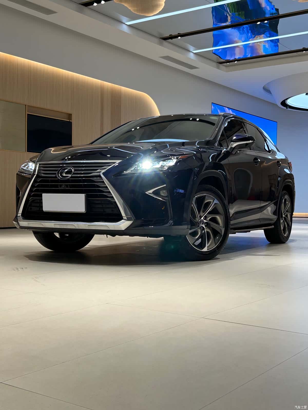 Lexus RX, 2018 13