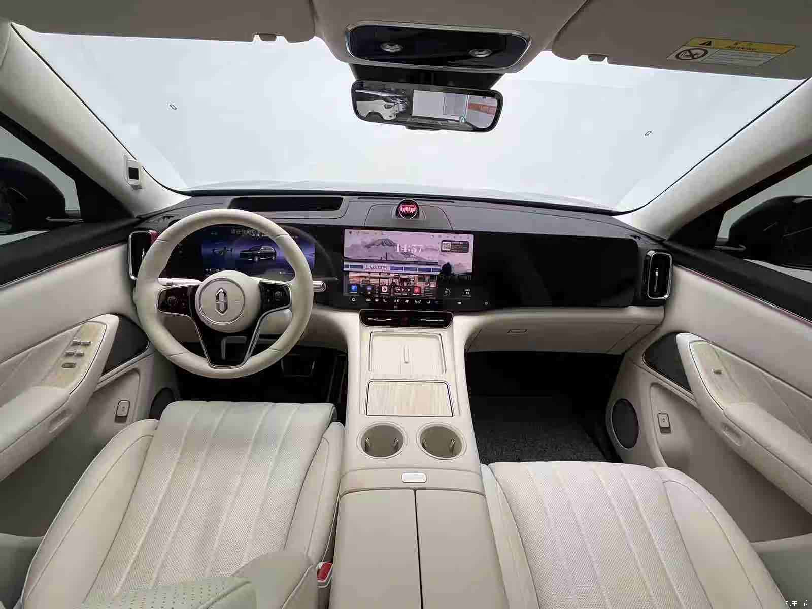 AITO M8, 2025 все фото