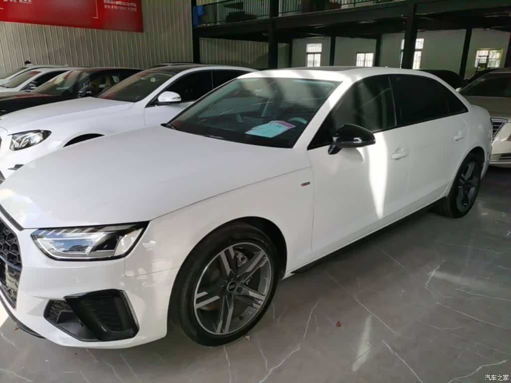 Audi A4L, 2022 2