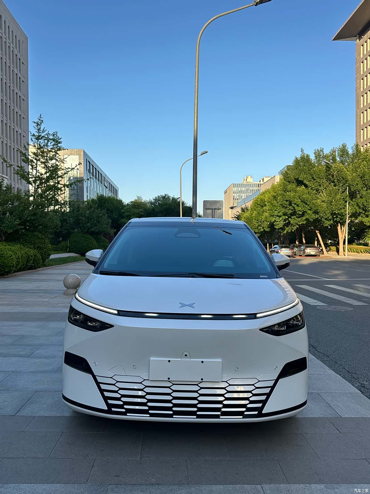 Xpeng X9, 2024 2