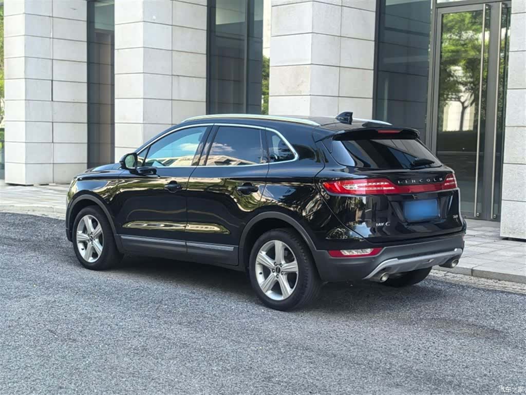 Lincoln MKC, 2017 10