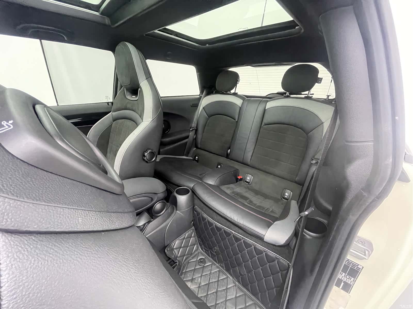 Mini Cooper, 2022 20