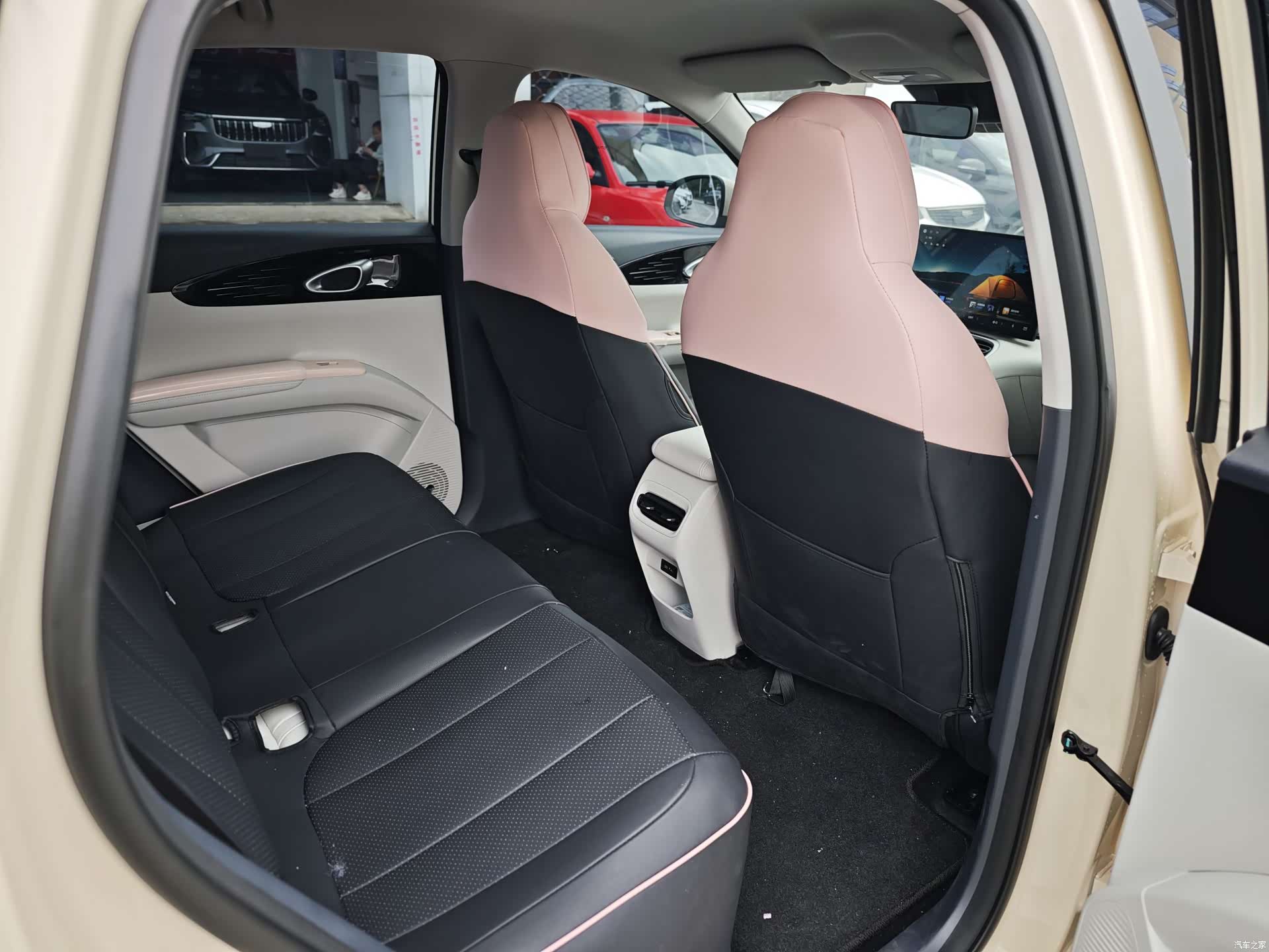 Geely Xingyuan, 2026 12