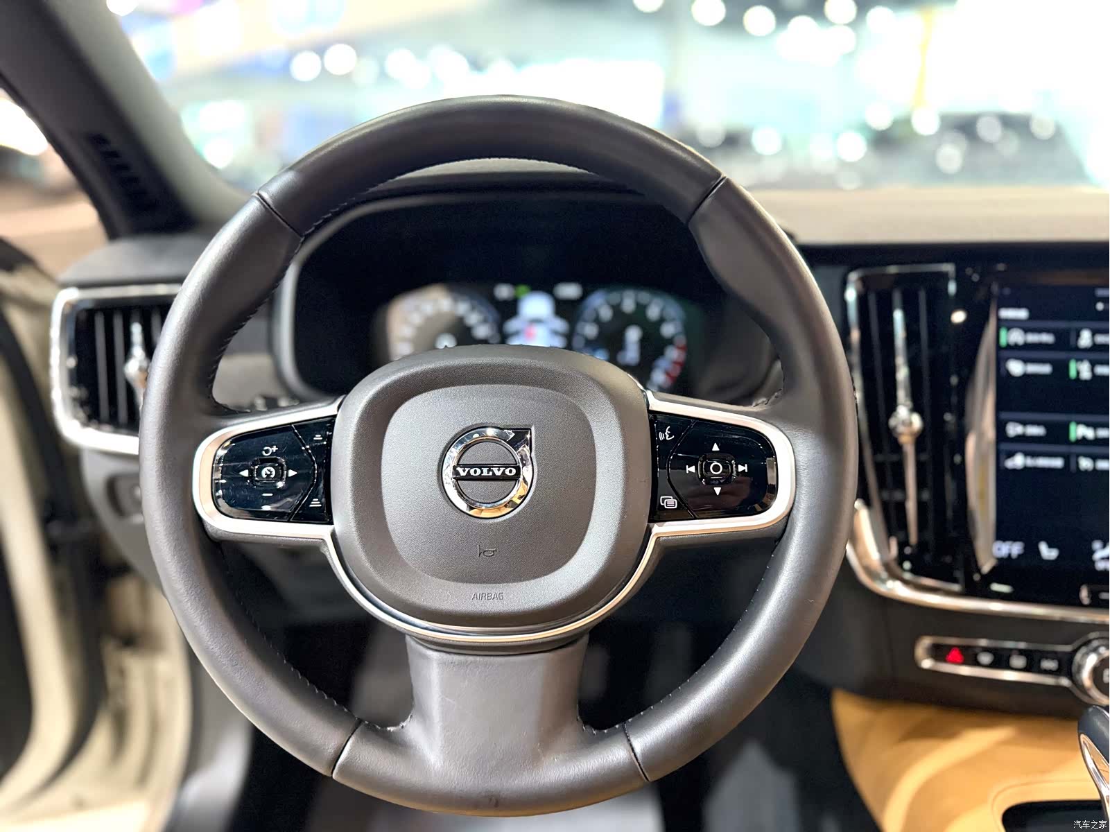 Volvo V90, 2019 21