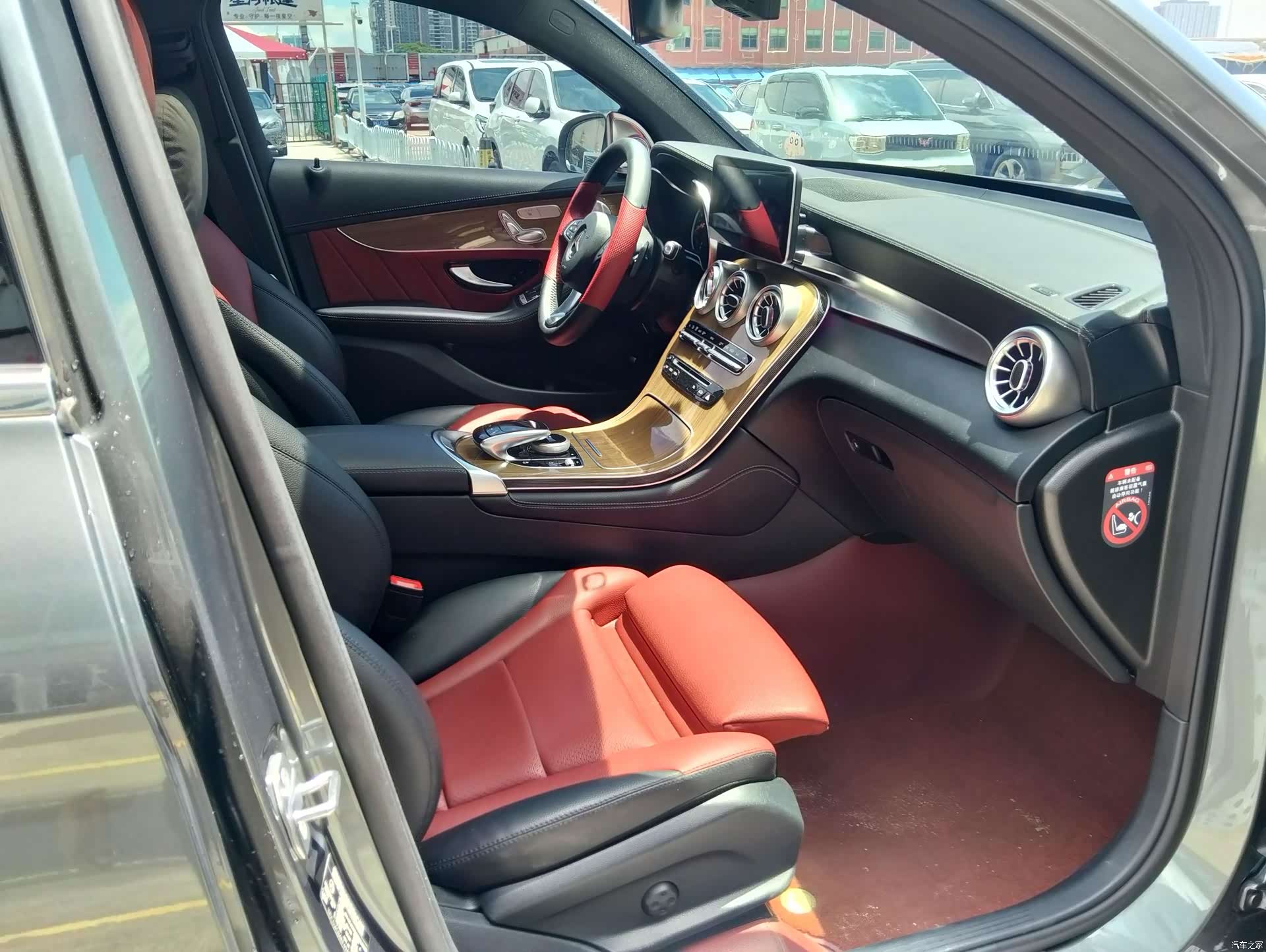Mercedes-Benz GLC, 2018 11