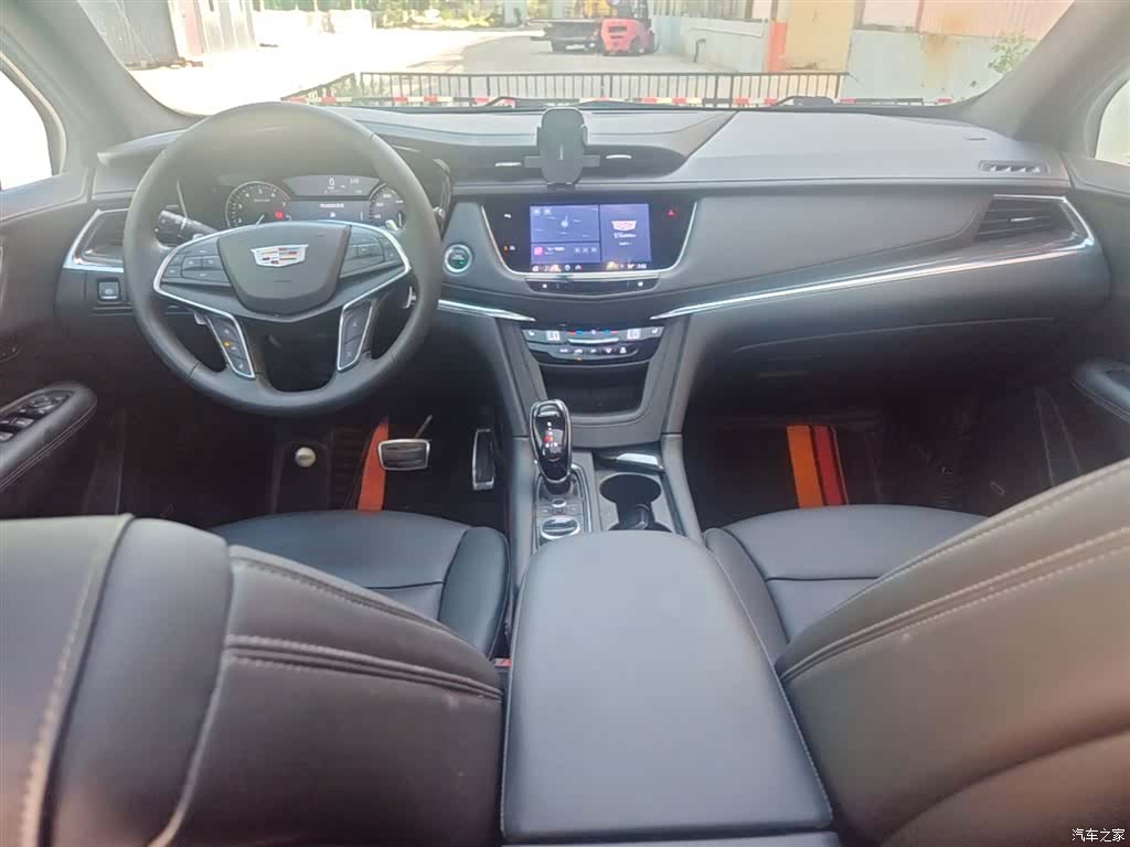 Cadillac XT5, 2022 10