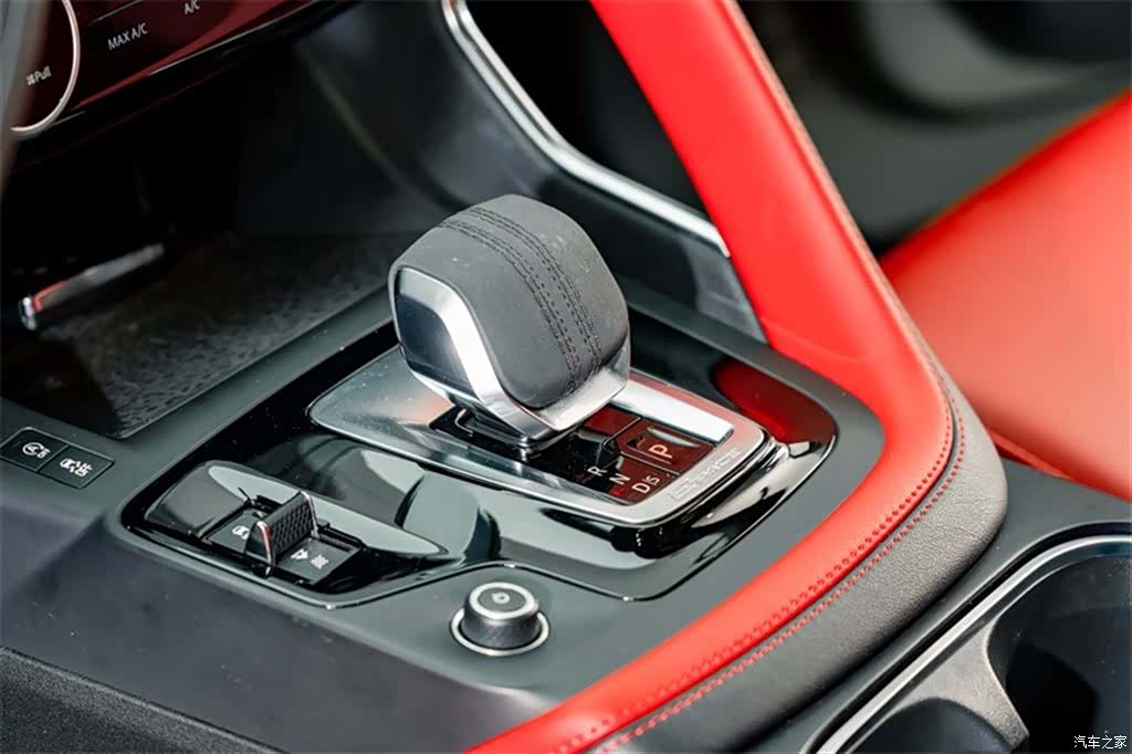 Land Rover E-PACE, 2023 14