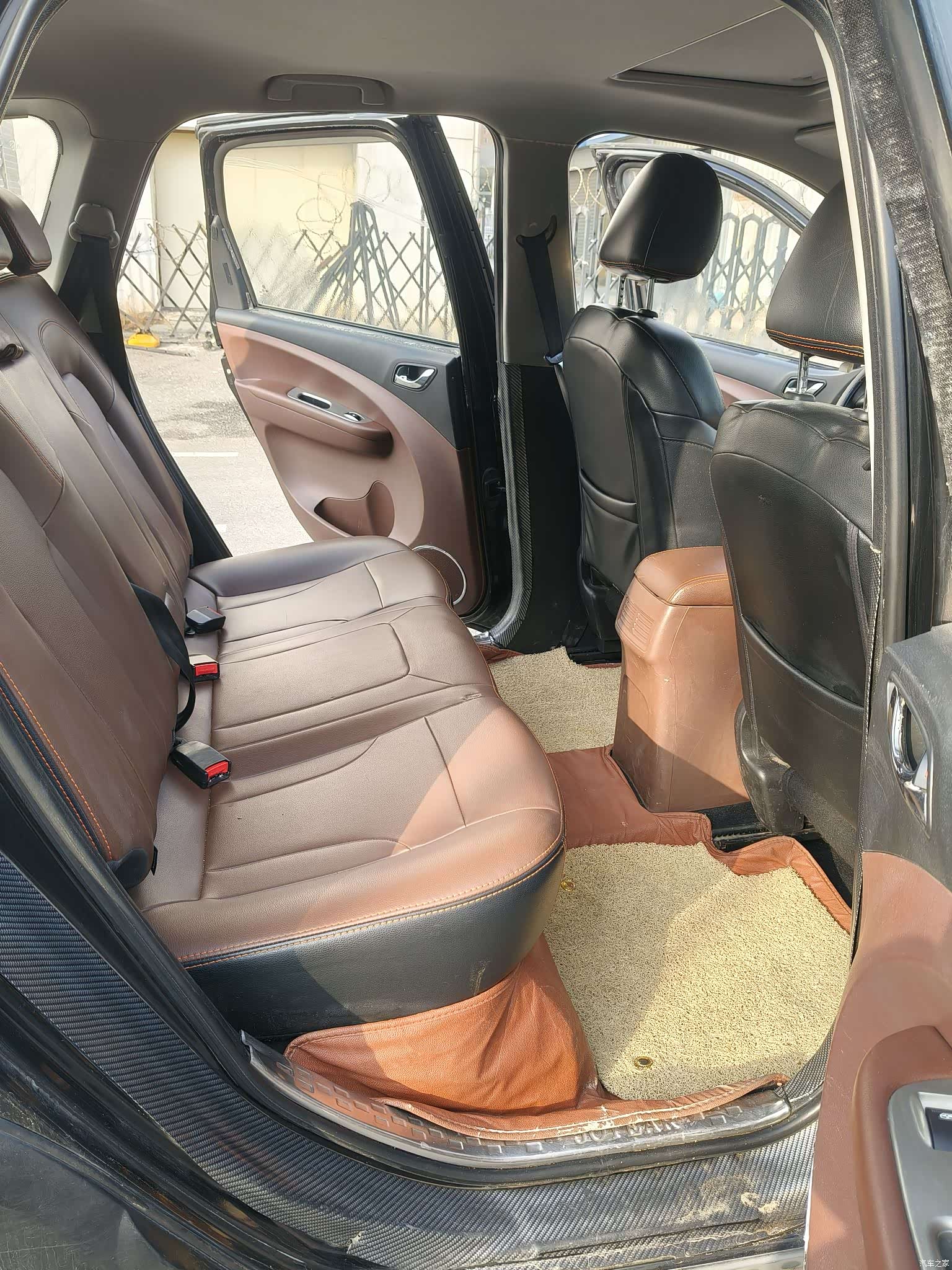 DongFeng X5, 2016 13