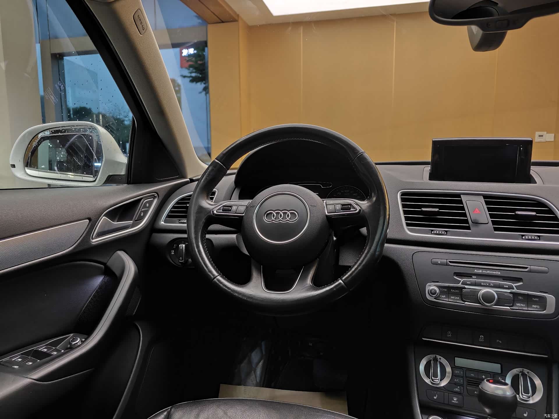 Audi Q3, 2016 14
