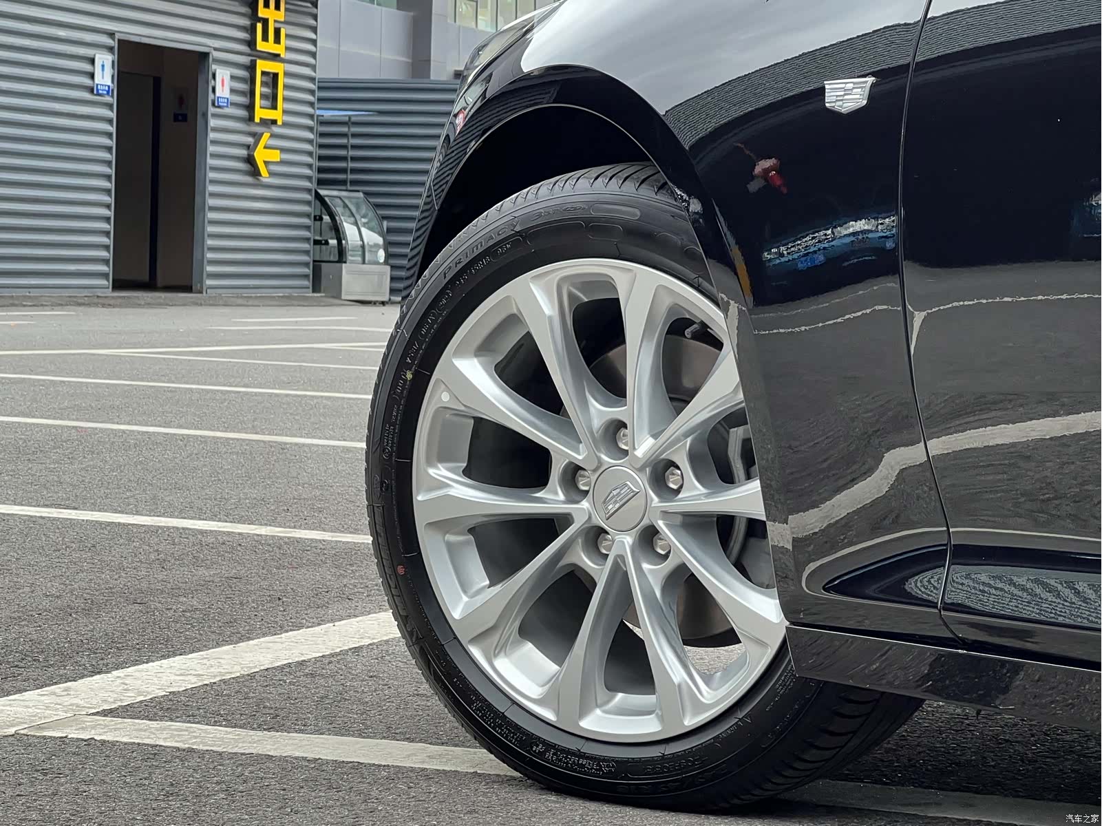 Cadillac CT5, 2023 все фото