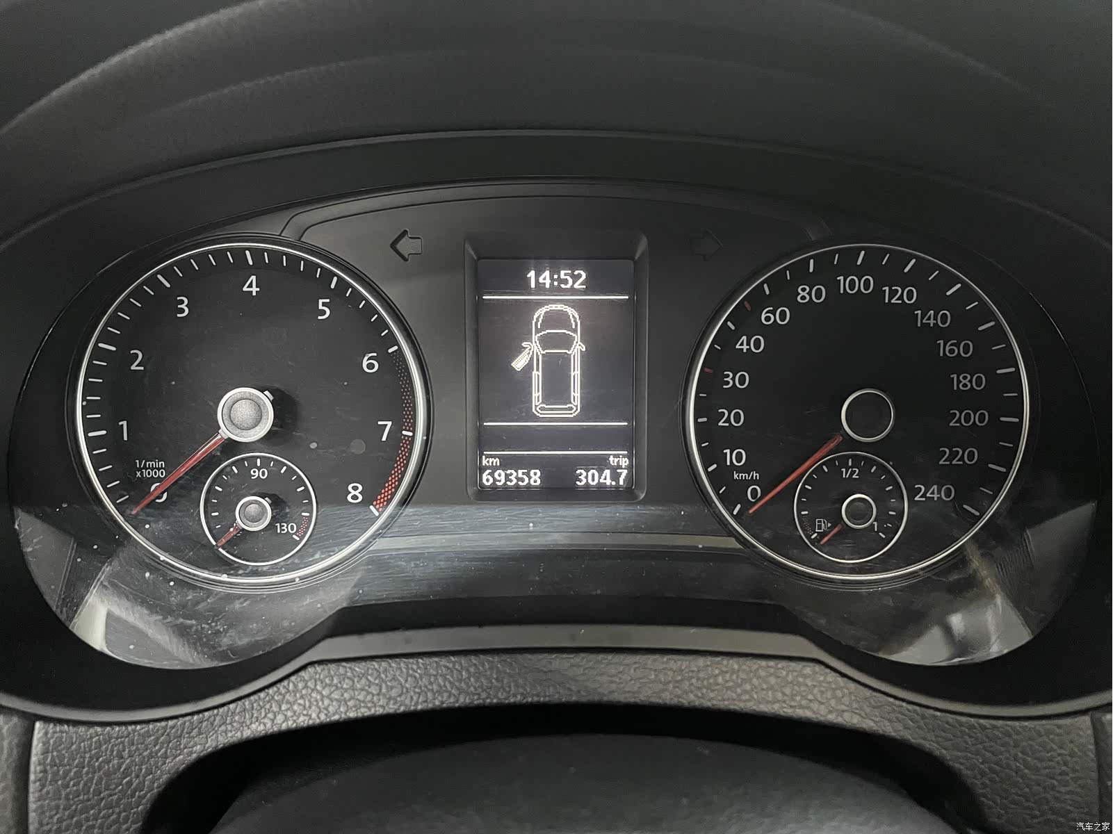 Volkswagen Xia, 2020 9