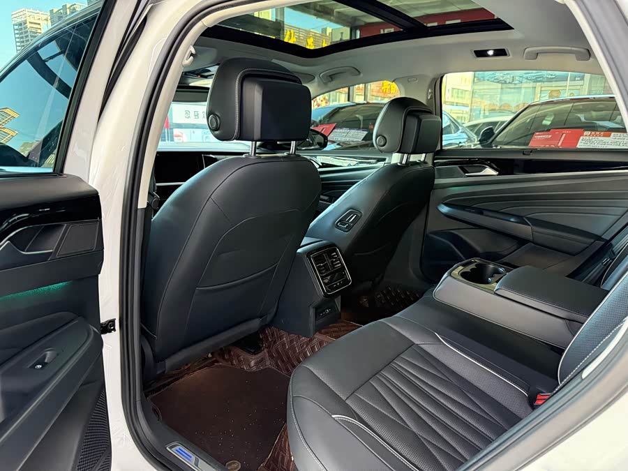 Volkswagen Passat PHEV 2021, фото 6