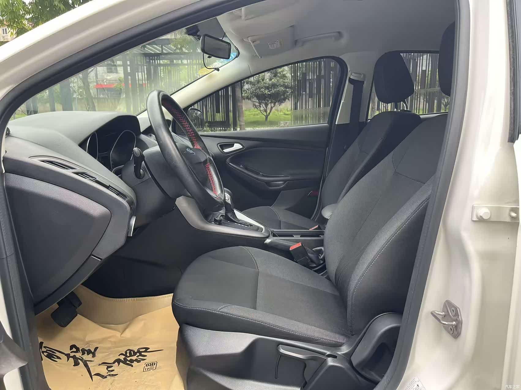 Ford Focus, 2016 11