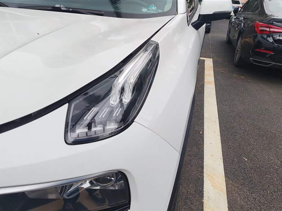 Lynk & Co 01