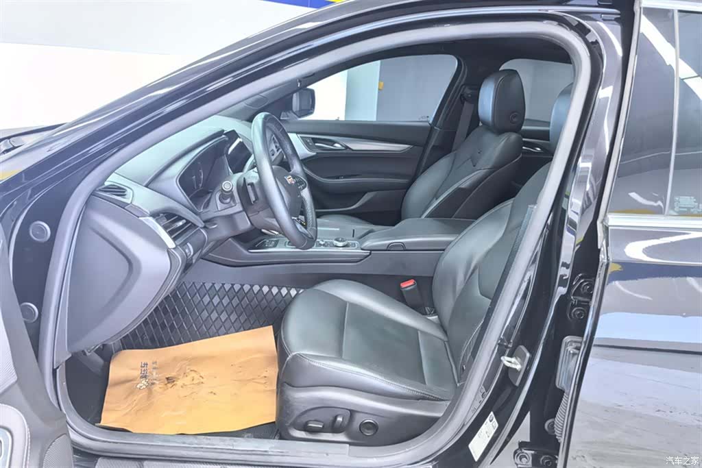 Cadillac CT5, 2021 9