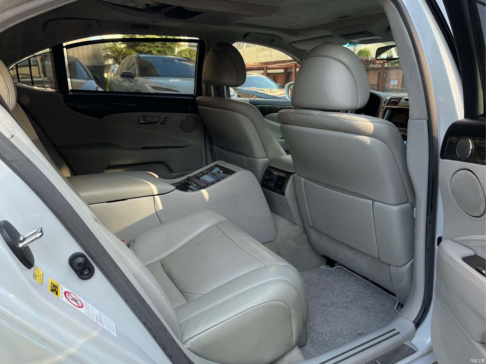 Lexus LS, 2007 6