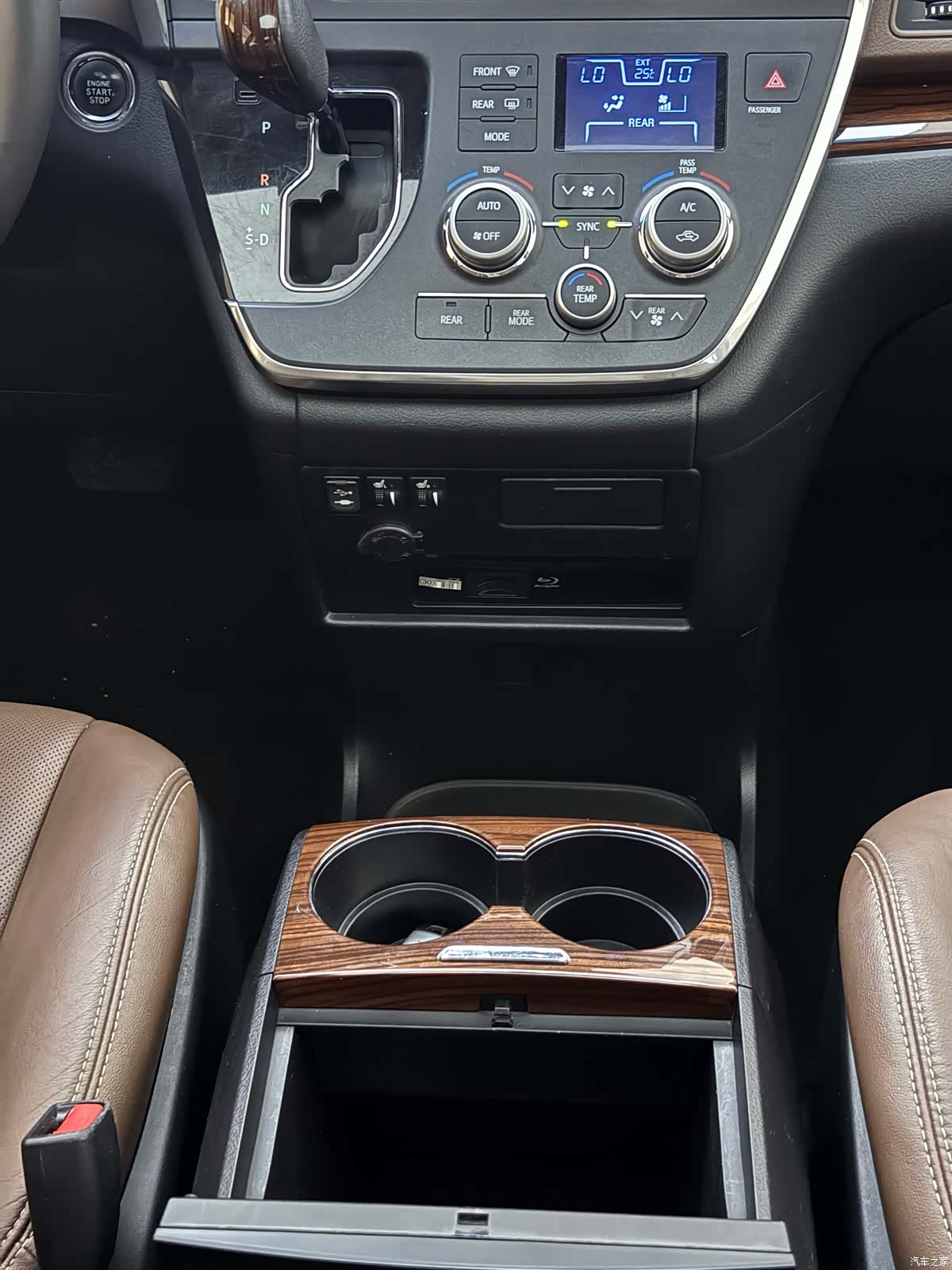 Toyota Sienna, 2017 17