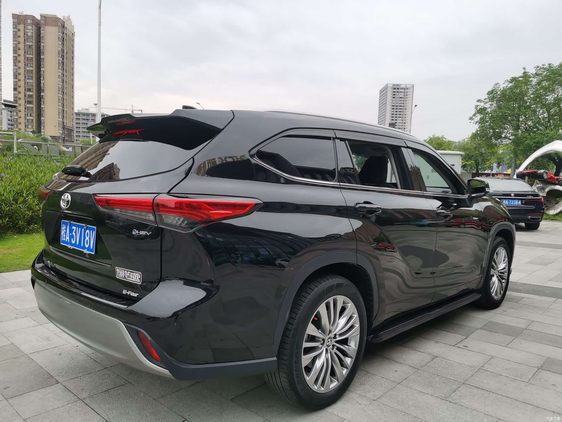 Toyota Highlander, 2024 все фото