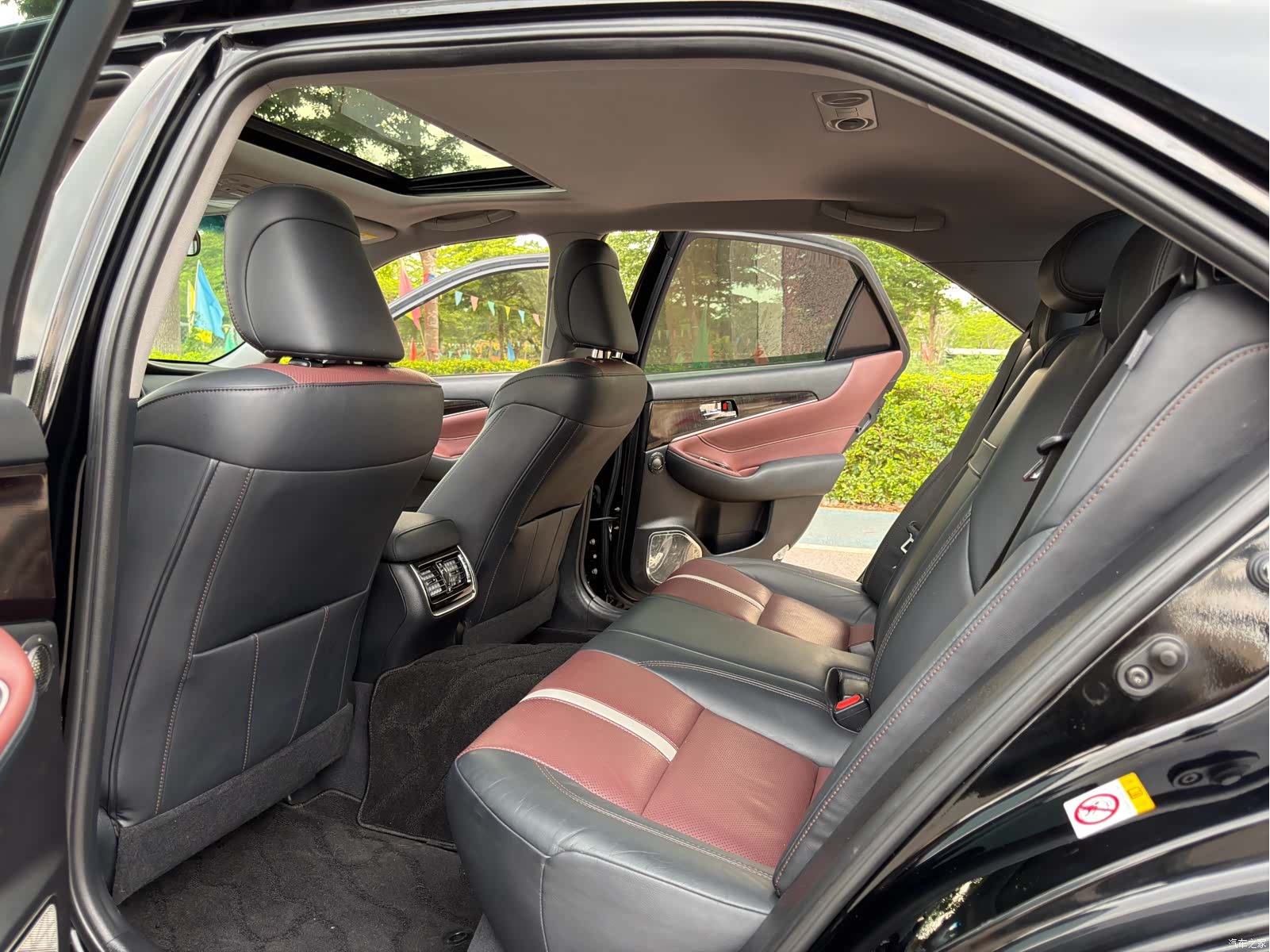 Toyota Crown, 2017 12